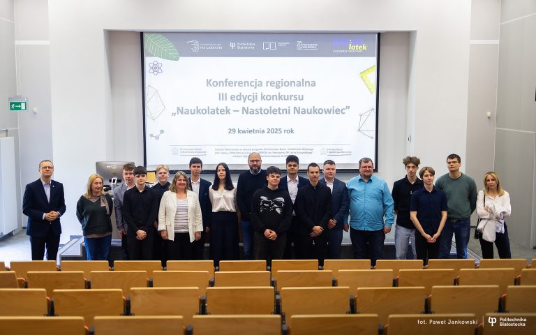 Członkowie zespołów konkursowych oraz organizatorzy